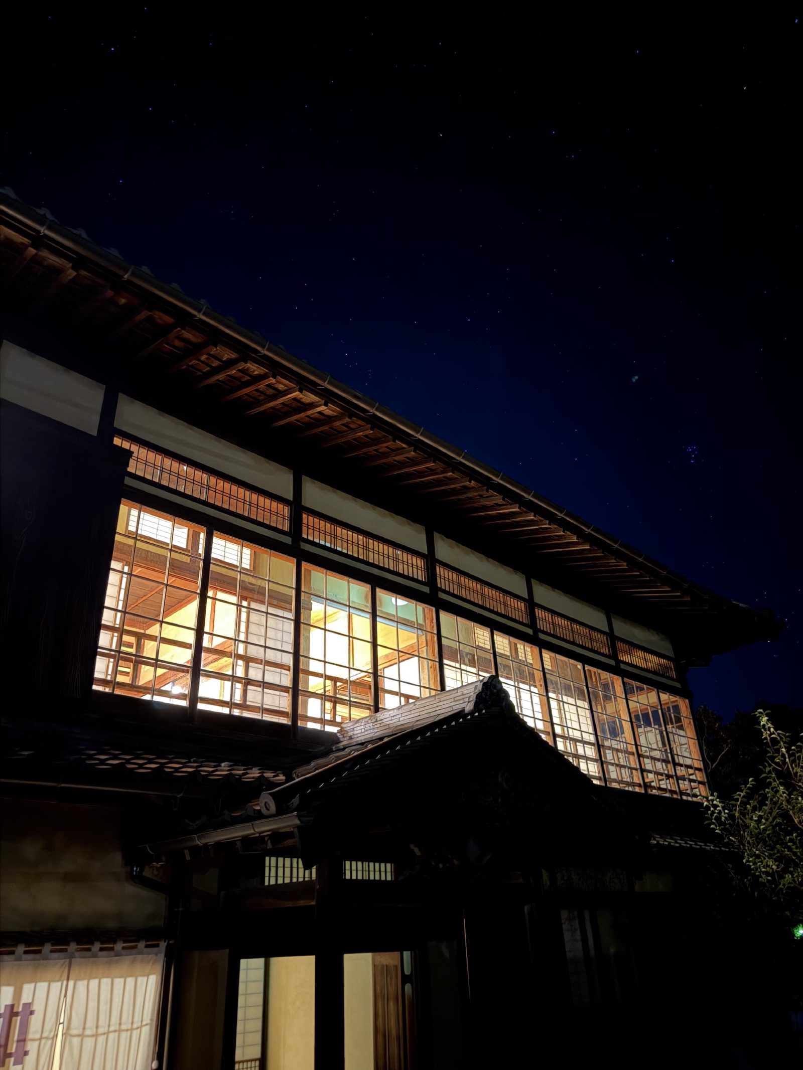 The old residence under the stars